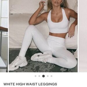 Saski white high waisted leggings🤍🤍